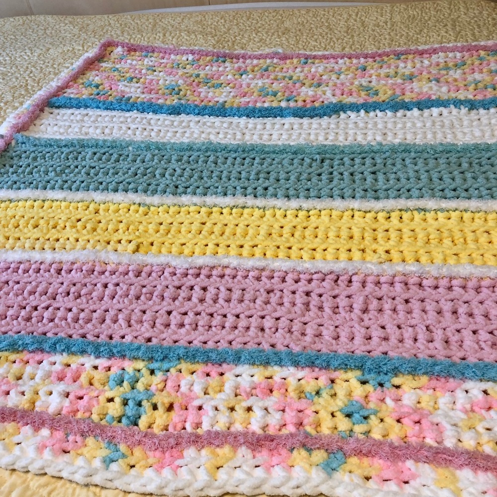 Baby blanket NEW crocheted with chenille trim